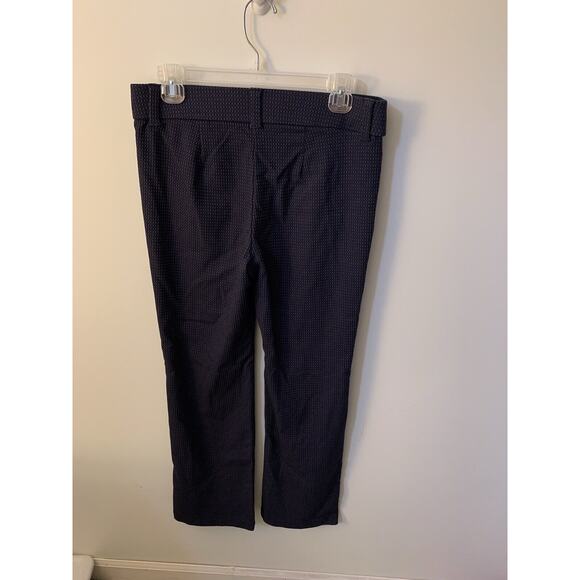 Maurices Womens Size M Short Pants Career Stretch Waist Pull On Straight Leg - Picture 4 of 8